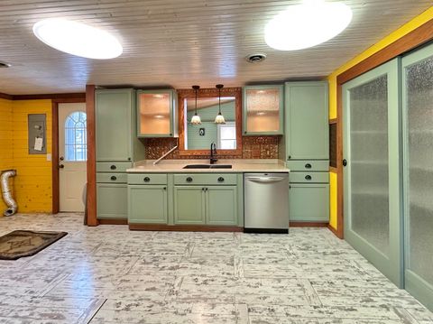 Tiny photo for 14712 Michael Drive, Leo, IN 46765 (MLS # 202605662)