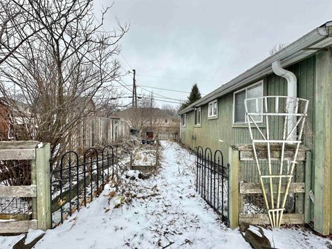 Tiny photo for 14712 Michael Drive, Leo, IN 46765 (MLS # 202605662)