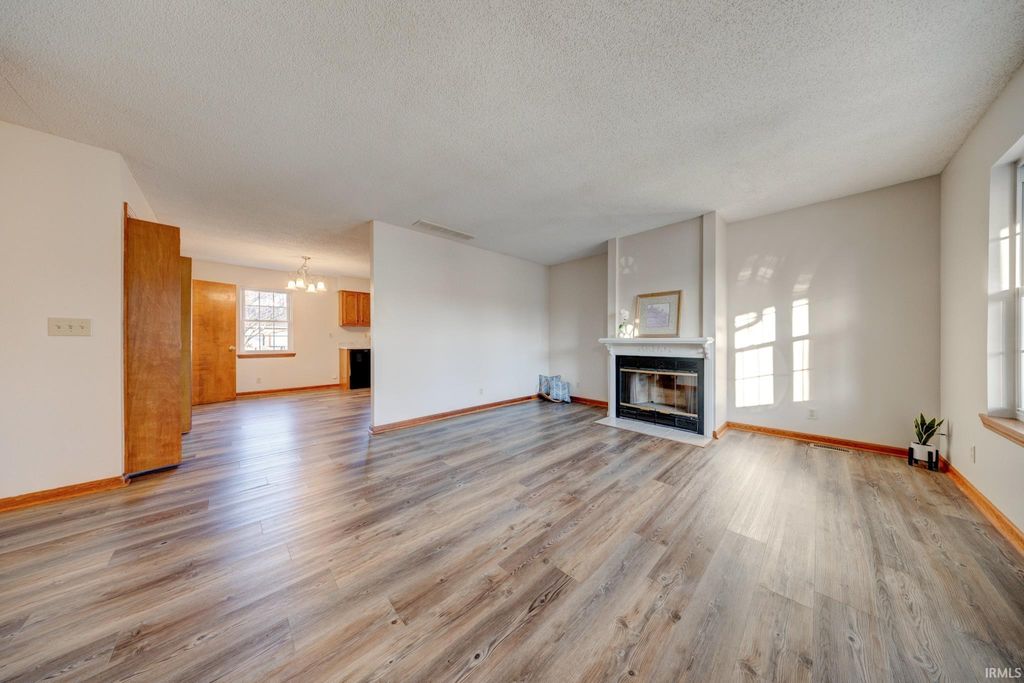 Photo of 7504 Pendleton Avenue, Evansville, IN 47715 (MLS # 202602767)