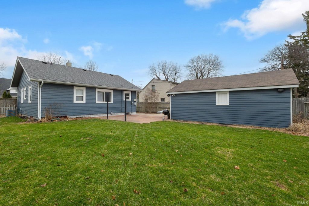 Photo of 208 Alfred St, Elkhart, IN 46516 (MLS # 202608451)