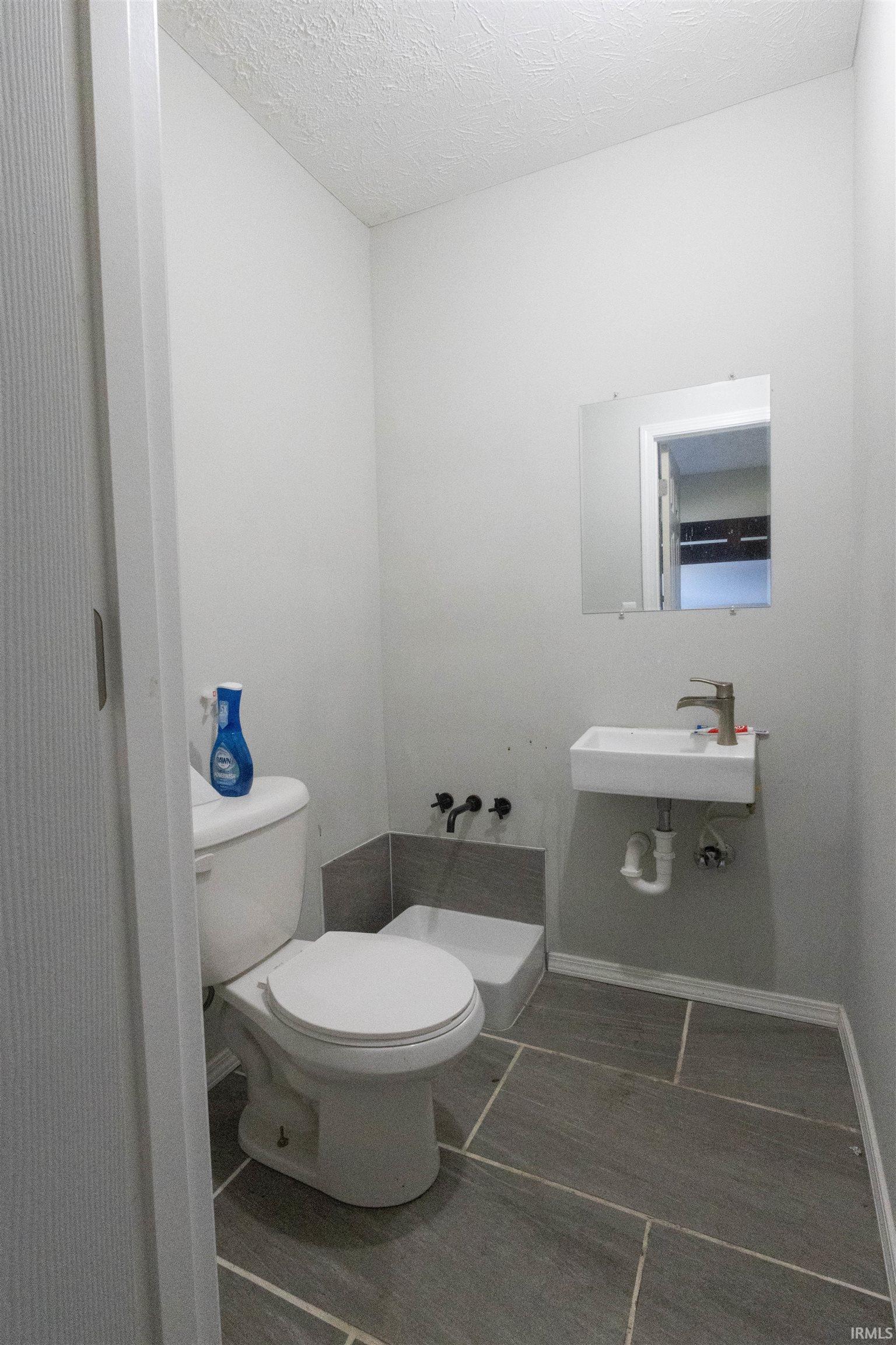 West Lafayette, Indiana 47906, United States, 2 Bedrooms Bedrooms, ,2 BathroomsBathrooms,Residential,Active,244140