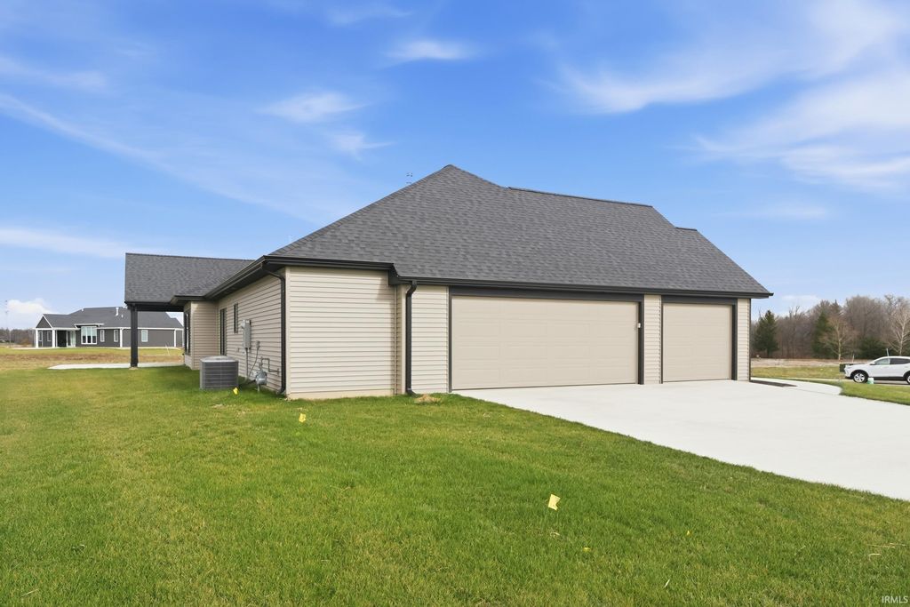 Photo of 2088 Seward Lake Pass, Fort Wayne, IN 46814 (MLS # 202607265)