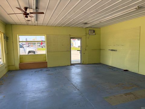Tiny photo for 706 W Broadway Street, Monticello, IN 47960 (MLS # 202617456)