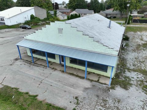 Tiny photo for 706 W Broadway Street, Monticello, IN 47960 (MLS # 202617456)