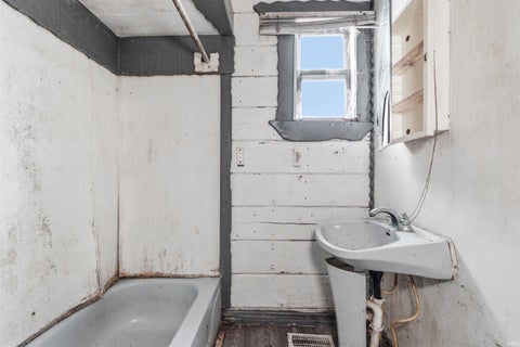 Tiny photo for 1513 E Cromer Avenue, Muncie, IN 47303 (MLS # 202618348)