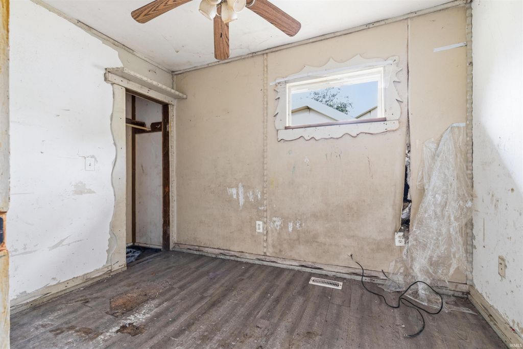 Photo of 1513 E Cromer Avenue, Muncie, IN 47303 (MLS # 202618348)