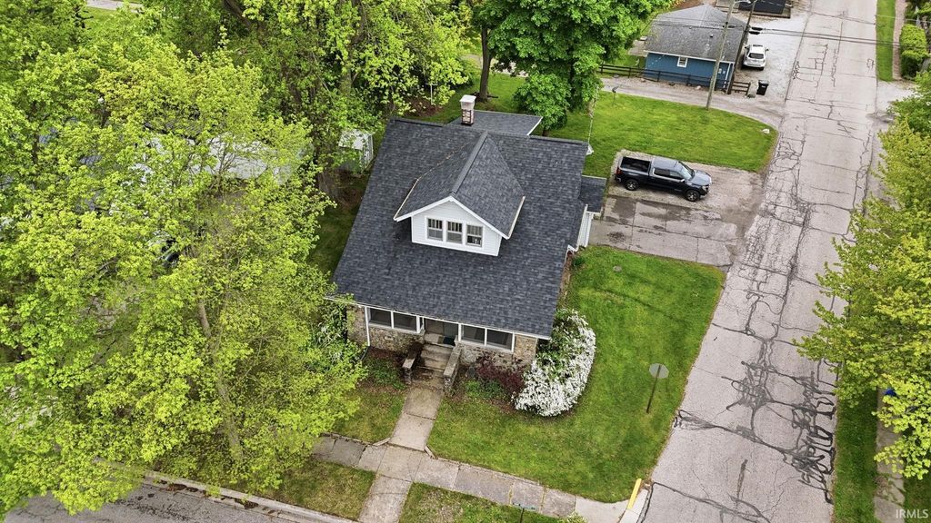 Photo of 404 S Van Scoyoc Street, Avilla, IN 46710 (MLS # 202616779)
