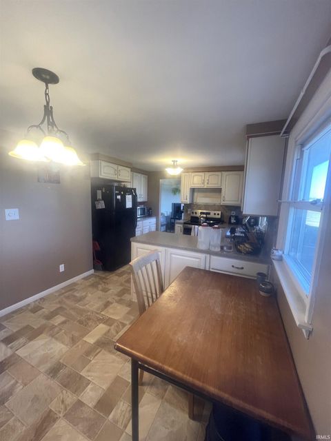 Tiny photo for 2700 E Southway Boulevard, Kokomo, IN 46902 (MLS # 202608610)