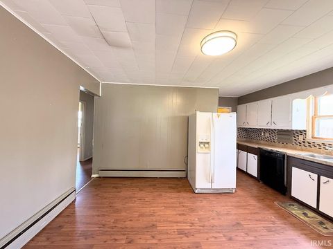 Tiny photo for 1544 Grant Street, Logansport, IN 46947 (MLS # 202614981)