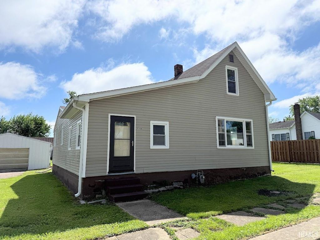 Photo of 1544 Grant Street, Logansport, IN 46947 (MLS # 202614981)