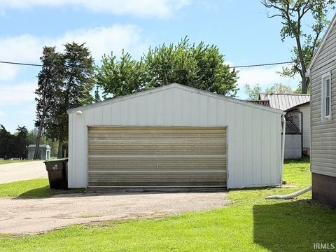 Tiny photo for 1544 Grant Street, Logansport, IN 46947 (MLS # 202614981)