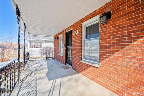 Tiny photo for 1704 S Buckeye Street, Kokomo, IN 46902 (MLS # 202604411)