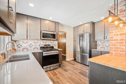 Tiny photo for 1704 S Buckeye Street, Kokomo, IN 46902 (MLS # 202604411)