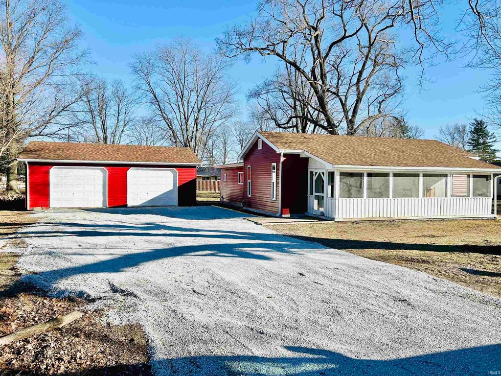 Photo of 11389 N Libertyville Place, West Terre Haute, IN 47885 (MLS # 202602018)