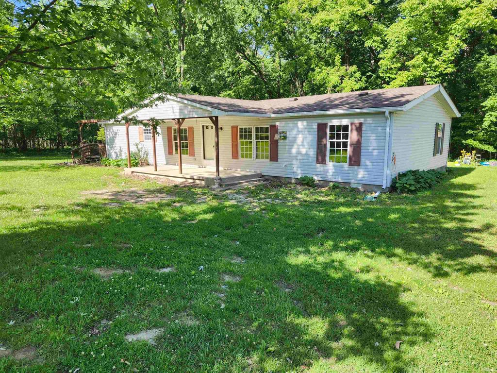 Photo of 3113 N 550 W Road, Sullivan, IN 47882 (MLS # 202619128)