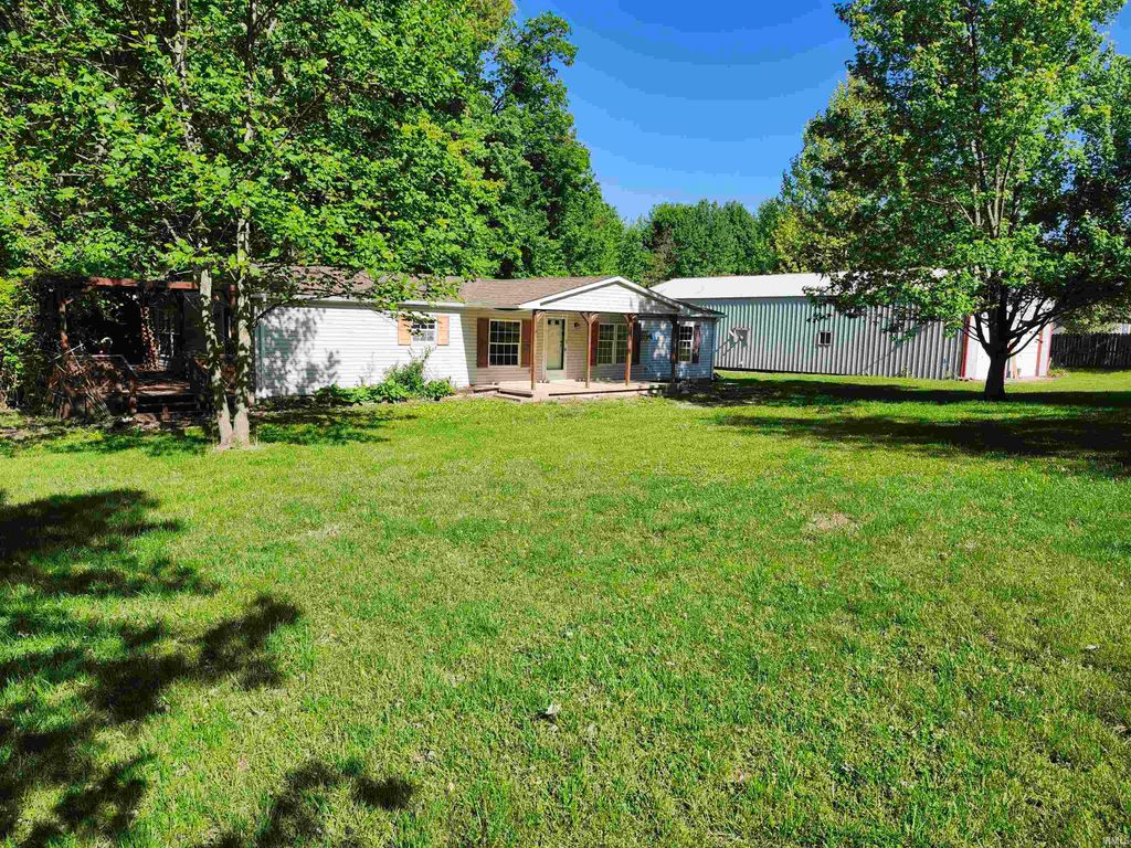 Photo of 3113 N 550 W Road, Sullivan, IN 47882 (MLS # 202619128)