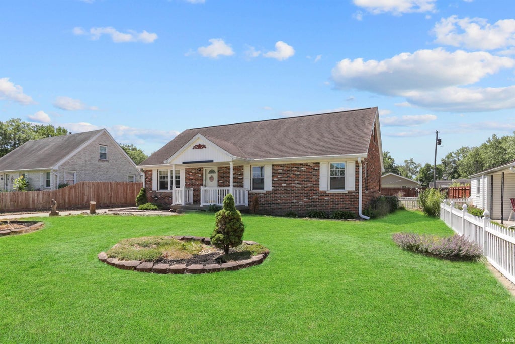 Photo of 318 W Jefferson Avenue, Chandler, IN 47610 (MLS # 202621659)