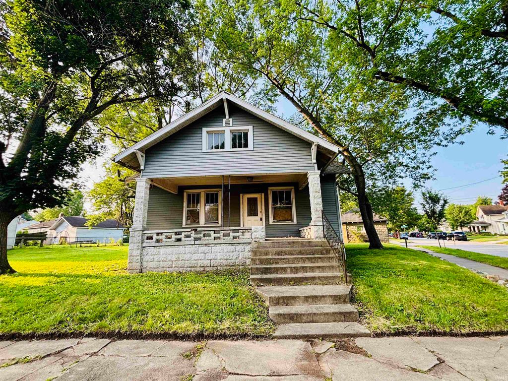 Photo for 2001 Schuyler Avenue, Lafayette, IN 47904 (MLS # 202521951)