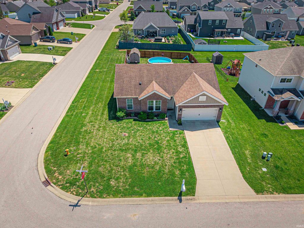 Photo of 4323 Ty Court, Evansville, IN 47725 (MLS # 202617396)