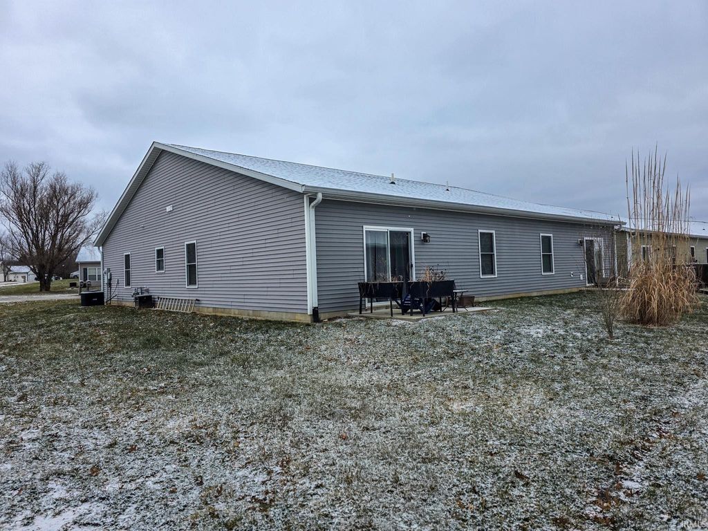 Photo of 5708 W Daffodil Court, Bloomington, IN 47403 (MLS # 202601914)