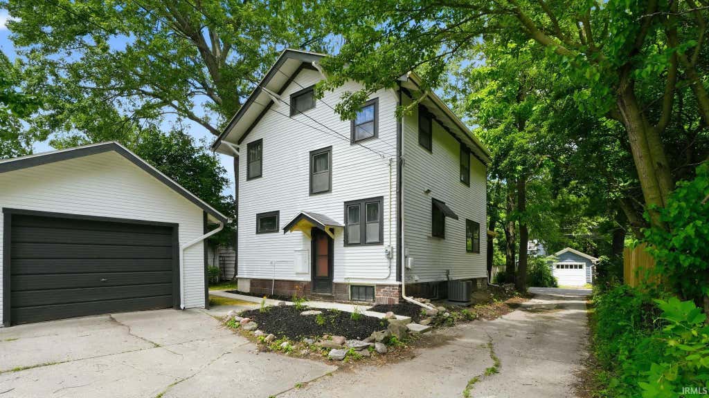 Photo of 443 French Avenue, Fort Wayne, IN 46807 (MLS # 202624226)