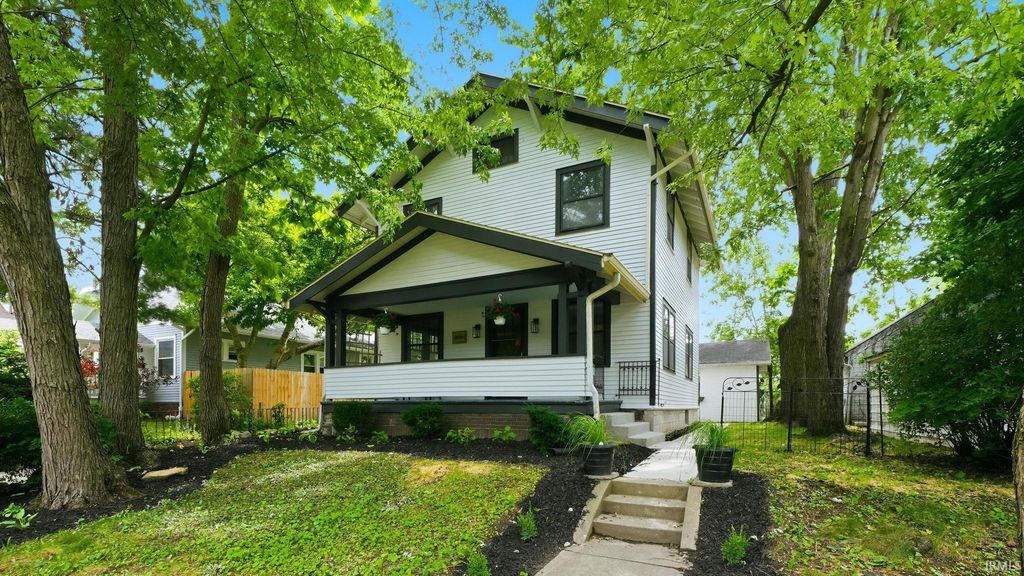 Photo of 443 French Avenue, Fort Wayne, IN 46807 (MLS # 202624226)