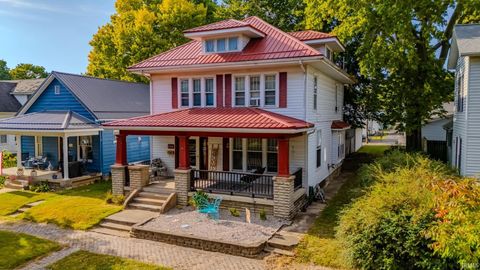 Photo of 226 W 5th Street, Peru, IN 46970 (MLS # 202536061)