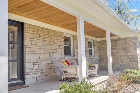 Tiny photo for 2715 E Bluff Court, Bloomington, IN 47401 (MLS # 202618617)