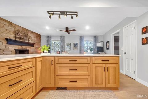 Tiny photo for 2715 E Bluff Court, Bloomington, IN 47401 (MLS # 202618617)
