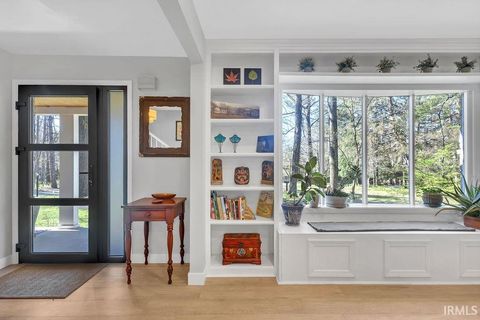 Tiny photo for 2715 E Bluff Court, Bloomington, IN 47401 (MLS # 202618617)