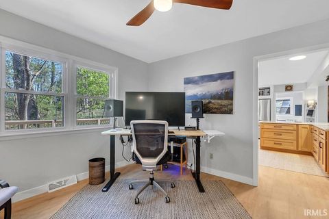 Tiny photo for 2715 E Bluff Court, Bloomington, IN 47401 (MLS # 202618617)