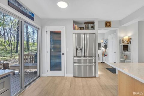 Tiny photo for 2715 E Bluff Court, Bloomington, IN 47401 (MLS # 202618617)