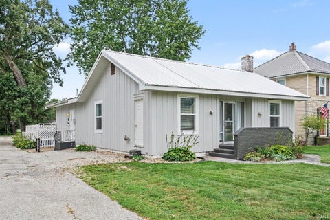 Tiny photo for 207 W Vistula Street, Bristol, IN 46507 (MLS # 202637642)