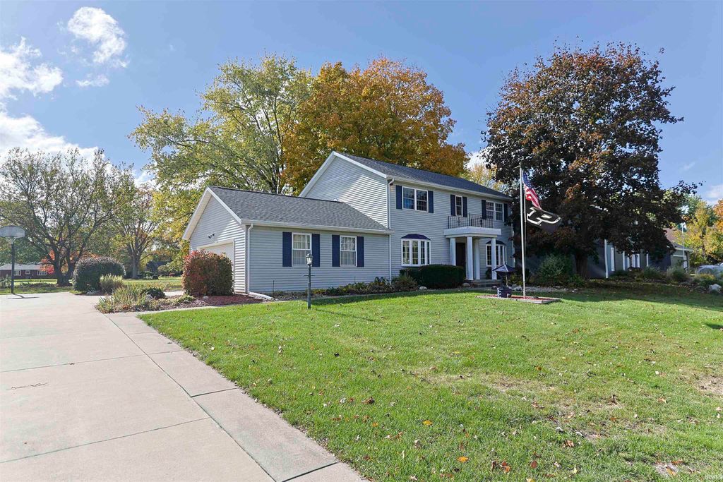 Photo of 16322 Barryknoll Way, Granger, IN 46530 (MLS # 202544083)