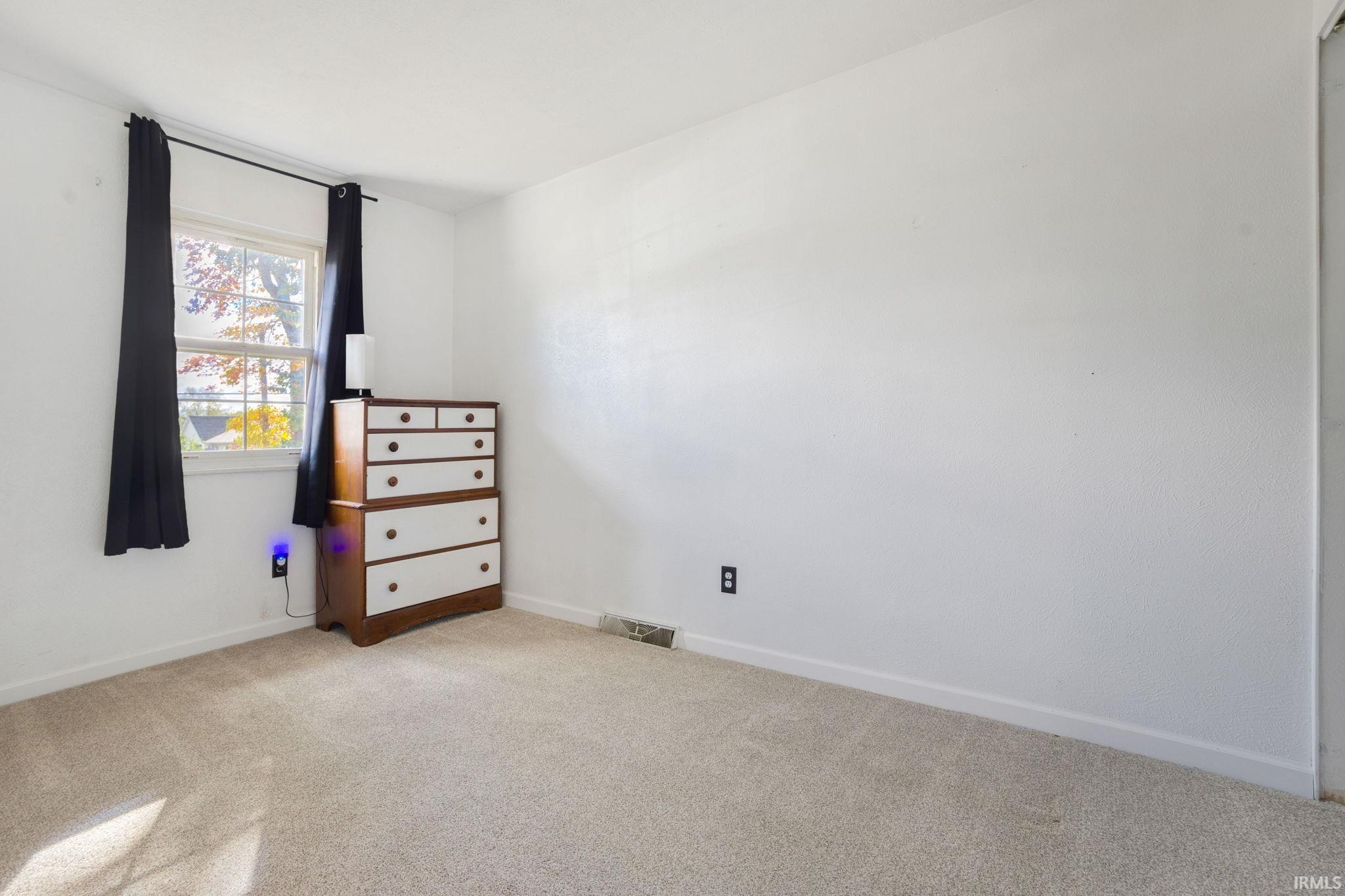 Osceola, Indiana 46561, United States, 4 Bedrooms Bedrooms, ,2 BathroomsBathrooms,Residential,Active,235438