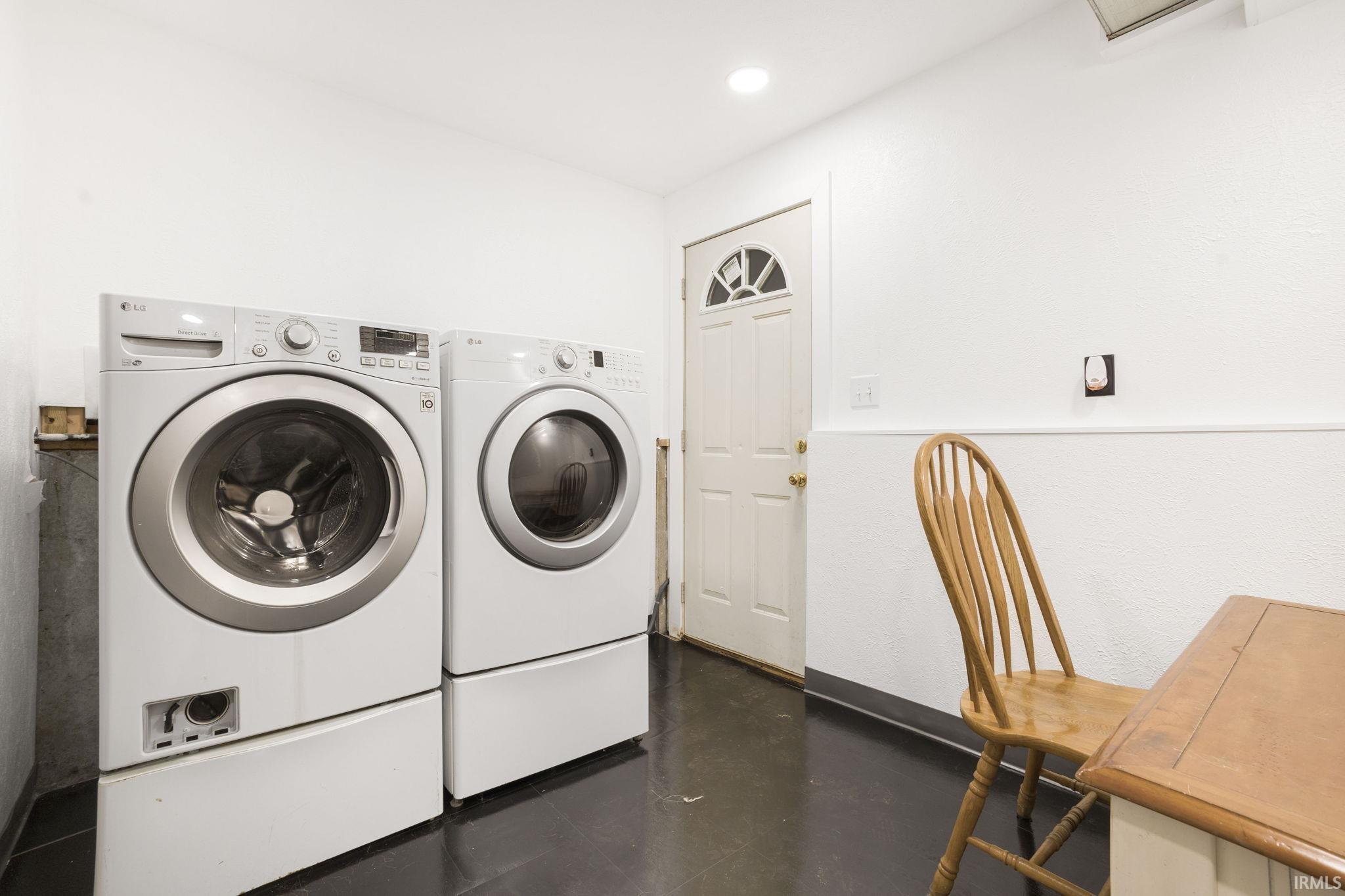 Osceola, Indiana 46561, United States, 4 Bedrooms Bedrooms, ,2 BathroomsBathrooms,Residential,Active,235438