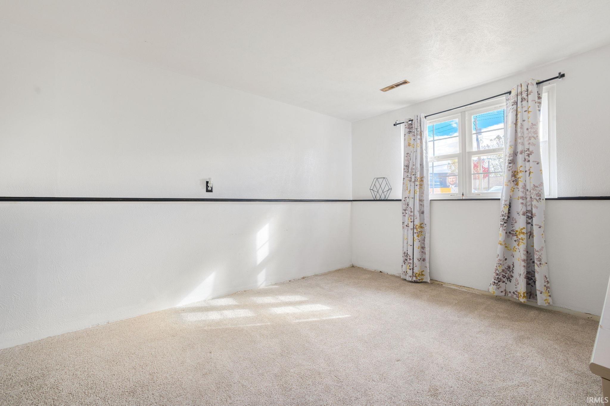 Osceola, Indiana 46561, United States, 4 Bedrooms Bedrooms, ,2 BathroomsBathrooms,Residential,Active,235438