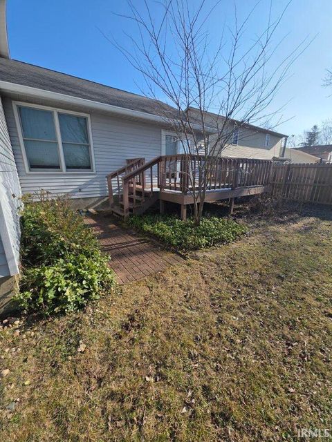 Tiny photo for 1106 S Graywell Drive, Bloomington, IN 47401 (MLS # 202548871)