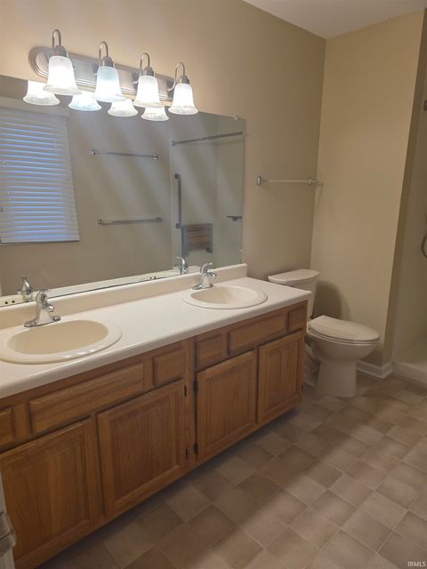 Tiny photo for 1106 S Graywell Drive, Bloomington, IN 47401 (MLS # 202548871)