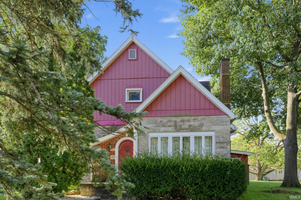 Photo of 38 Oak Street, Somerset, IN 46984 (MLS # 202640227)
