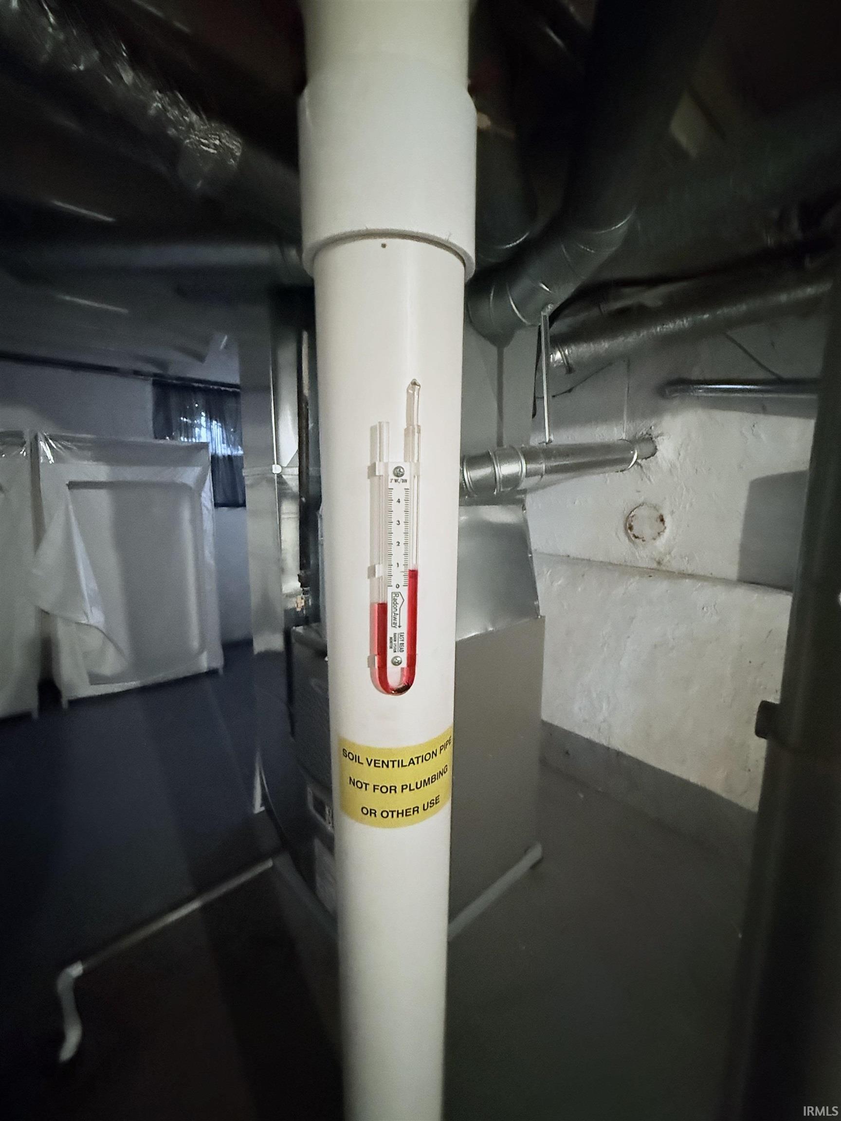 Elkhart, Indiana 46516, United States, 2 Bedrooms Bedrooms, ,1 BathroomBathrooms,Residential,Pending,131309