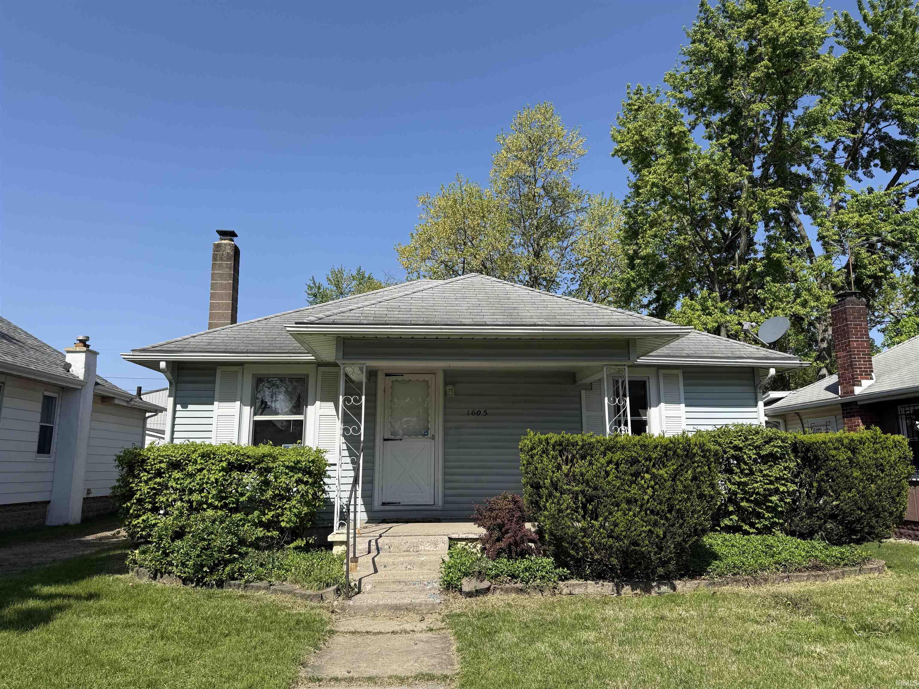 Elkhart, Indiana 46516, United States, 2 Bedrooms Bedrooms, ,1 BathroomBathrooms,Residential,Pending,131309