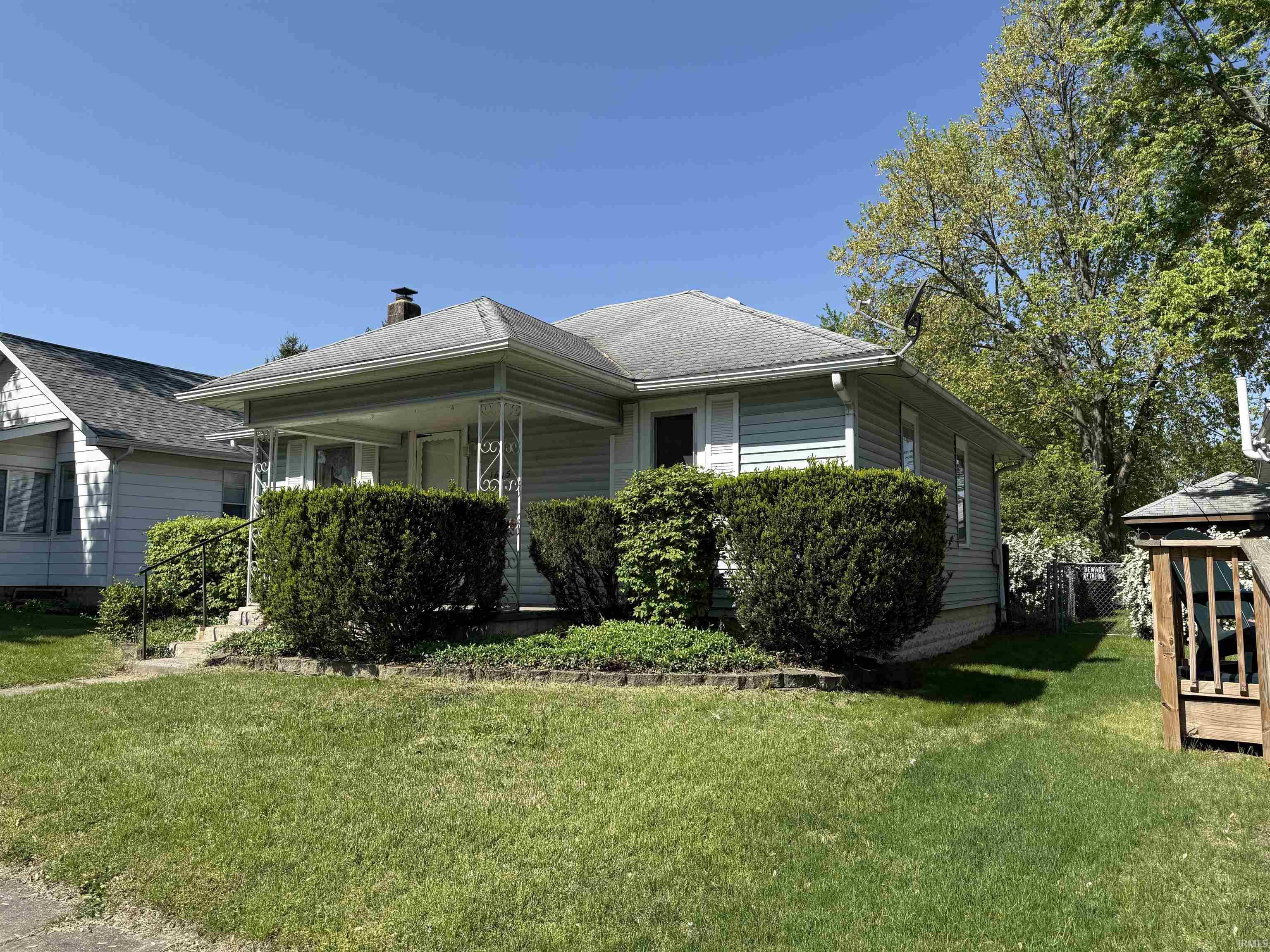 Elkhart, Indiana 46516, United States, 2 Bedrooms Bedrooms, ,1 BathroomBathrooms,Residential,Pending,131309