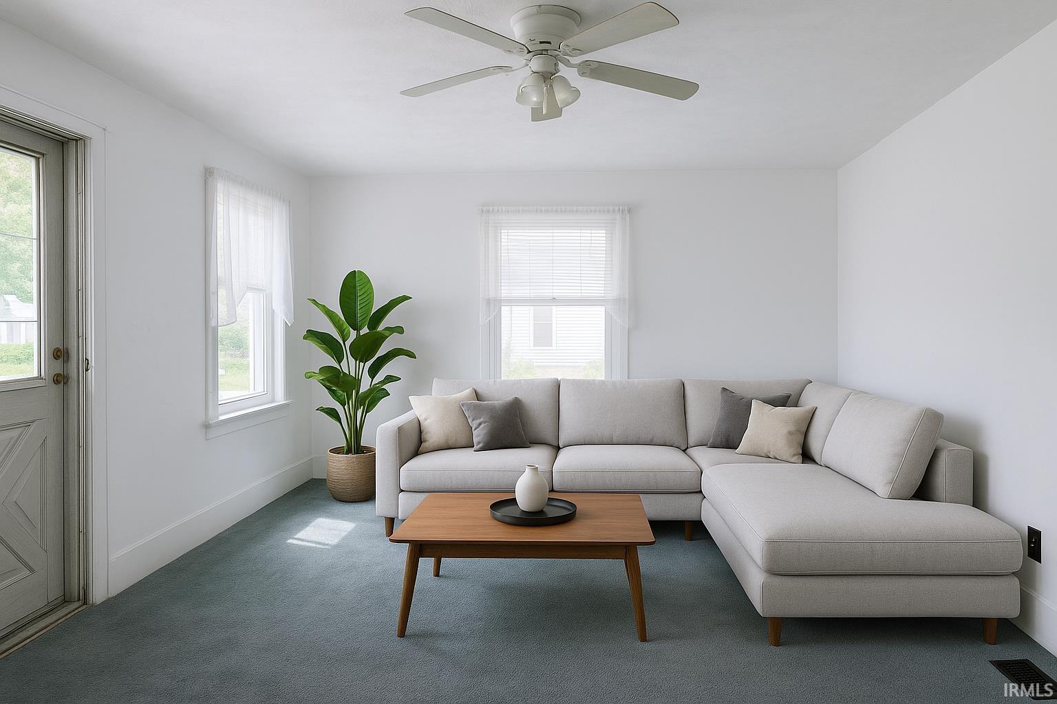 Elkhart, Indiana 46516, United States, 2 Bedrooms Bedrooms, ,1 BathroomBathrooms,Residential,Pending,131309