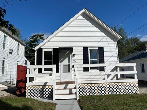 Tiny photo for 305 N Jackson Street, Huntingburg, IN 47542 (MLS # 202541353)