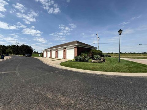 Tiny photo for 1114 N Fox Ridge Links Drive, Vincennes, IN 47591 (MLS # 202622466)