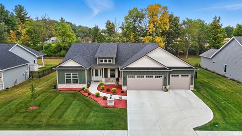 Photo of 5734 Santera Drive, Fort Wayne, IN 46818 (MLS # 202605147)