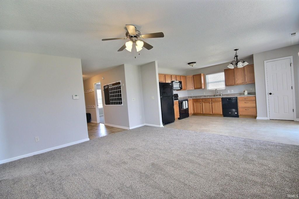 Photo of 7307 Shetland Drive, Fort Wayne, IN 46814 (MLS # 202612111)