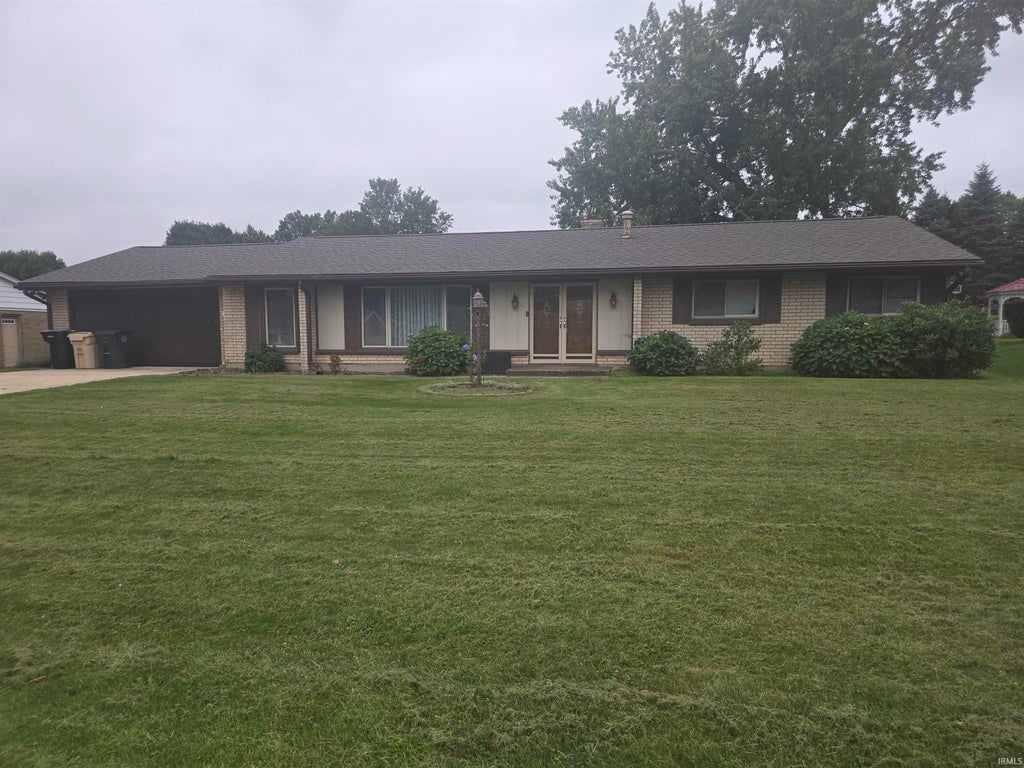 Photo of 1326 Roelke Drive, South Bend, IN 46614 (MLS # 202639461)