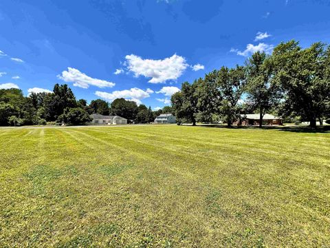 Tiny photo for 2572 W Ridge Road, Peru, IN 46970 (MLS # 202423453)